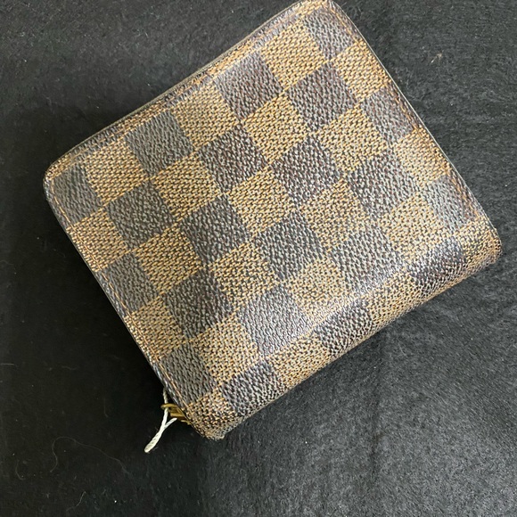 Authentic Louis Vuitton Damier Ebone Short Wallet - Picture 2 of 8
